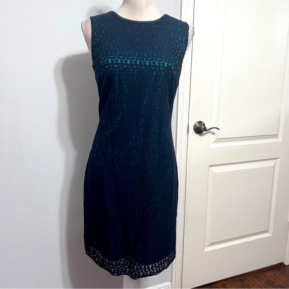 Tahari Dresses & Skirts - Tahari Sleeveless Navy Lace Overlay Teal Silk Sheath Dress Size 4